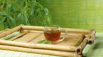 Green Tea Vs Black Tea: Benefits, Caffeine & Flavor Compared